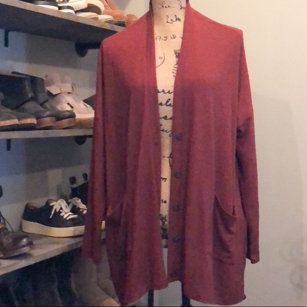 American Eagle button up cardigan sweater- size medium- rust color - Picture 4 of 4